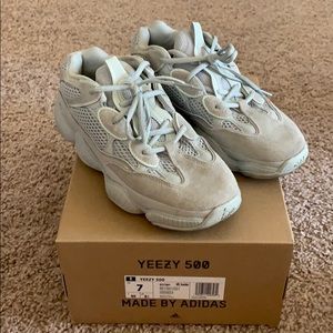Yeezy 500 Sahlt